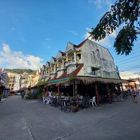 Andaman Place Guesthouse Patong Exteriör bild